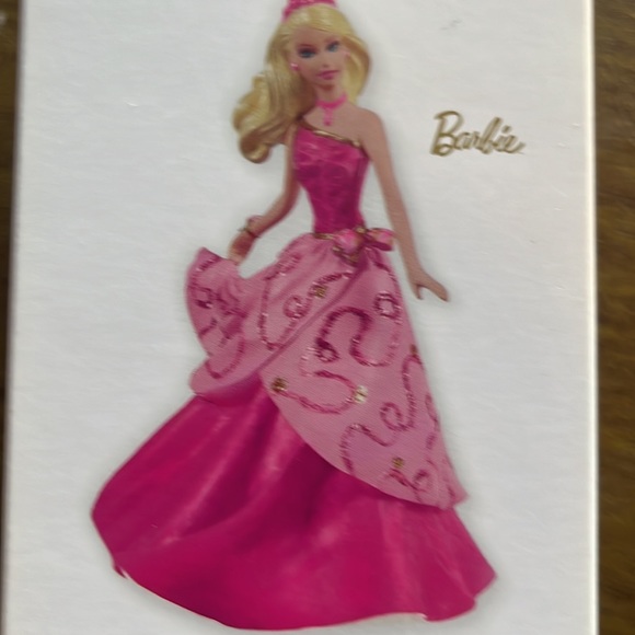 Hallmark Keepsake Barbie as Blair in Barbie Princess Charm School Ornament - Picture 4 of 5